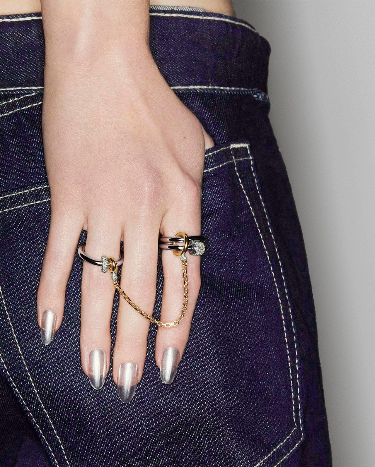 Two-Tone Sterling Silver Chain Ring: Y2K Connected Statement Ring